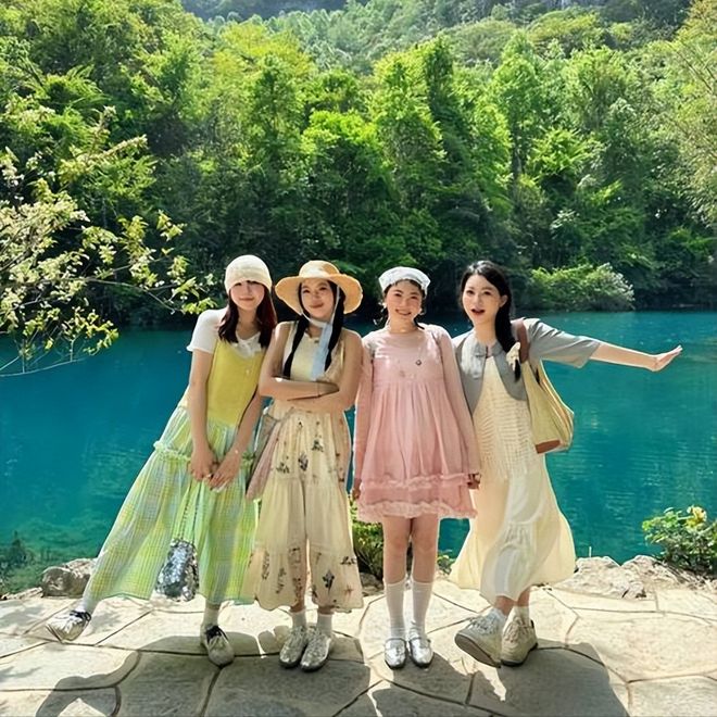 ？贵州跟团4日游预算省钱不迷路行程麻将胡了贵州旅游四天怎么规划行程(图1)